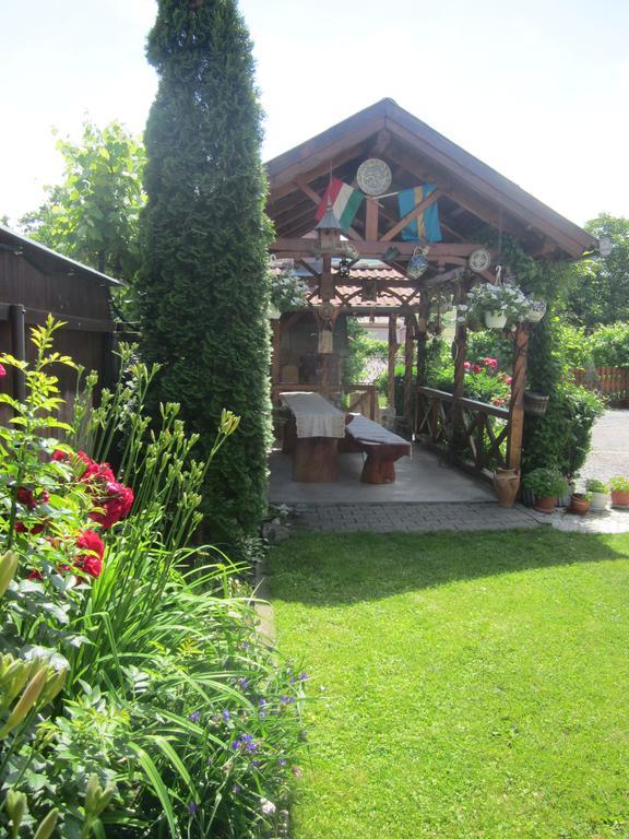 Hotel Evelyn Panzio Corund  Exteriér fotografie